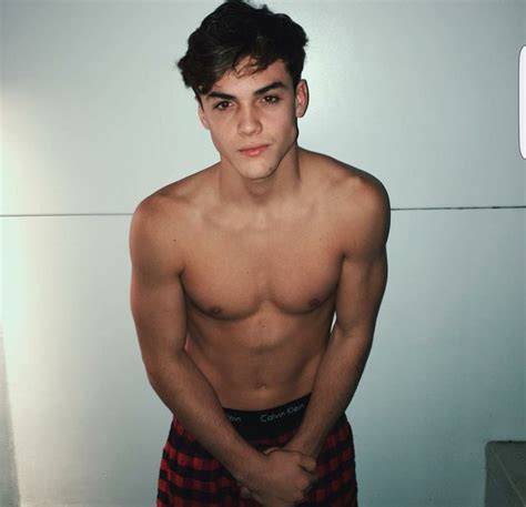 ethan dolan nude|Dolan Twins Nude Penis Pics LEAKED!